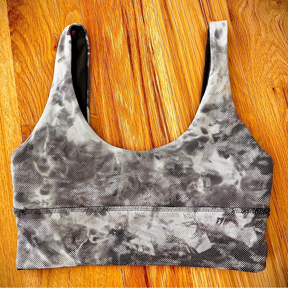 Lululemon Align size 4 A/B Shine Bra - light support, shimmery, reversible!